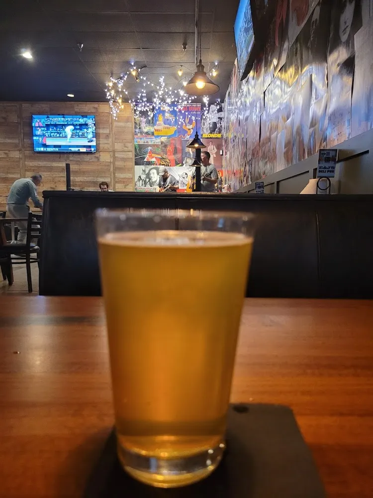 Basic City Mexican Lager